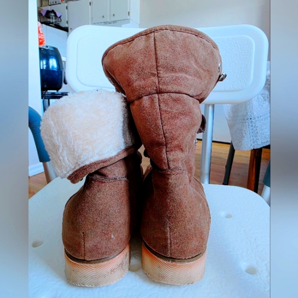 Brown Suede Winter Boots with Cream Lining